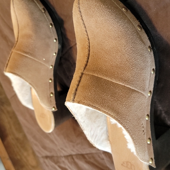 ***UGG Clogs*** - Picture 16 of 16